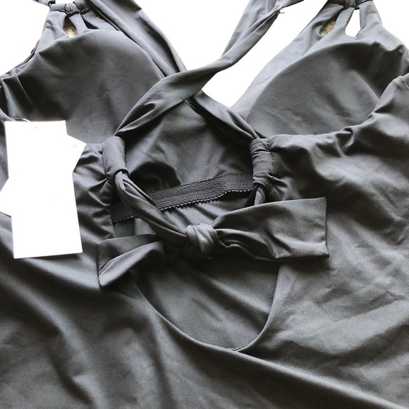 Becca By Rebecca Virtue NWT Black Tear Drop One Piece Swimsuit Size 2X - Picture 6 of 10